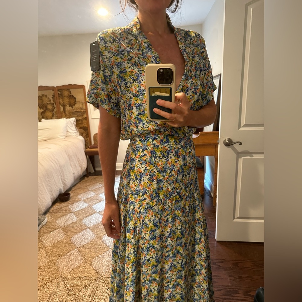 NWT FAITHFULL THE BRAND Ostuni Shirt + Wrap Skirt in Color: Vionett Floral Print